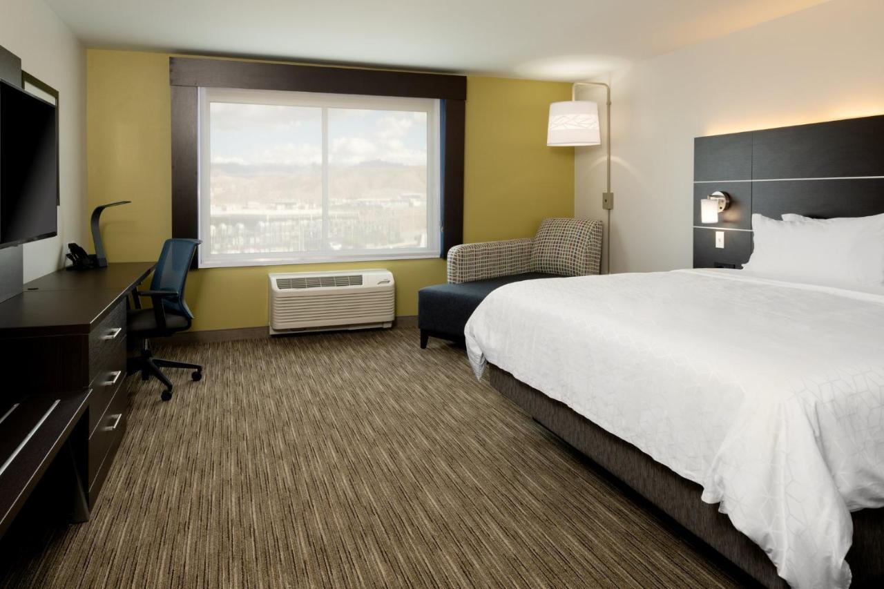Holiday Inn Express & Suites - Bullhead City By Ihg Luaran gambar
